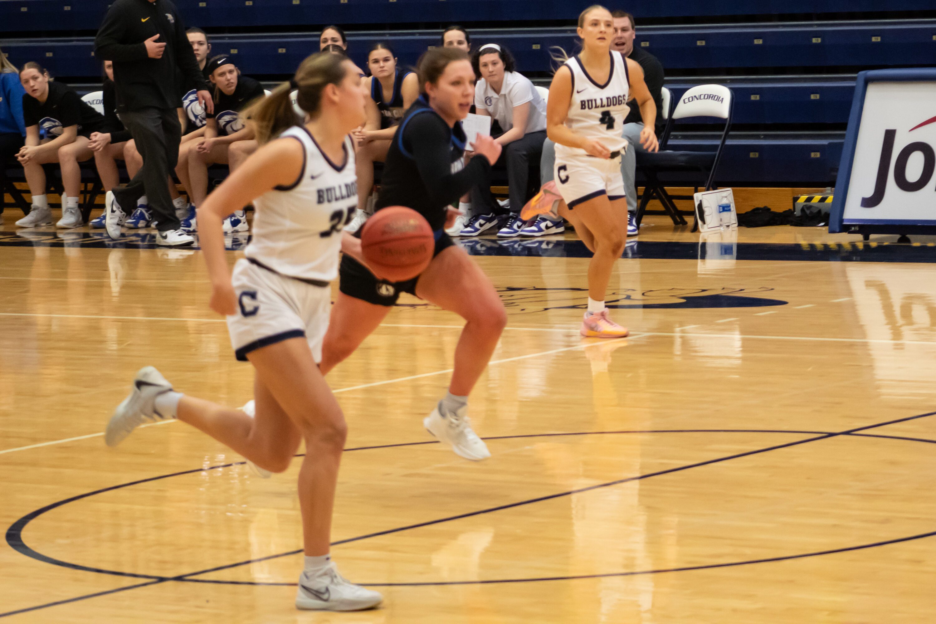 Women's basketball defeats Concordia Wisconsin at Concordia