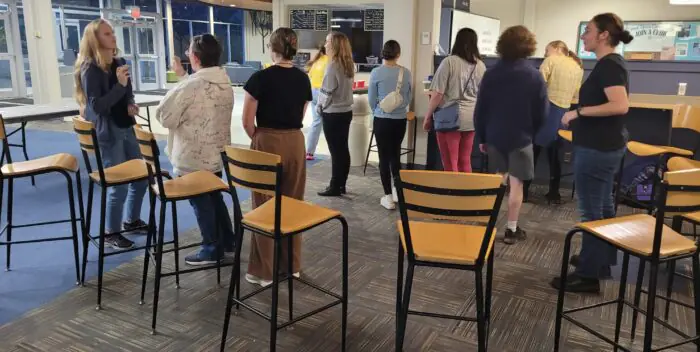 ASL kicks off school year with fall-themed Sip and Sign event